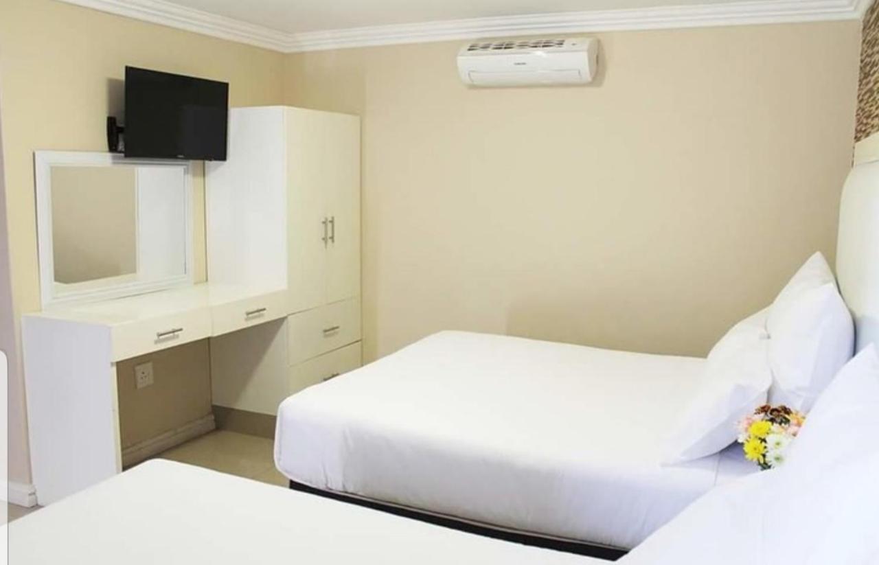 Bayside Hotel Pinetown New Germany Εξωτερικό φωτογραφία